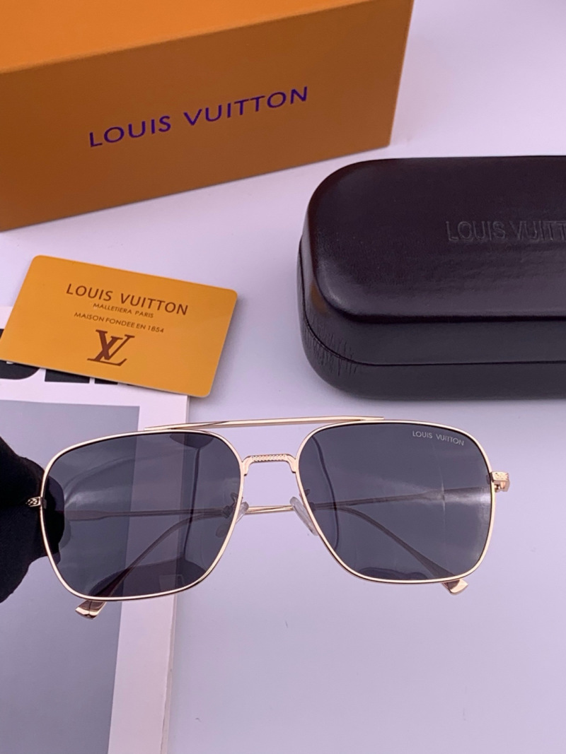 Стильные солнцезащитные очки авиатор золотого цвета Louis Vuitton