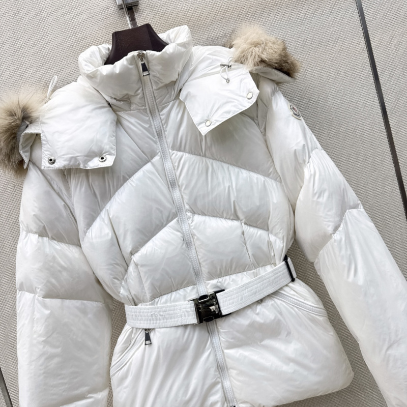 Пуховик Moncler