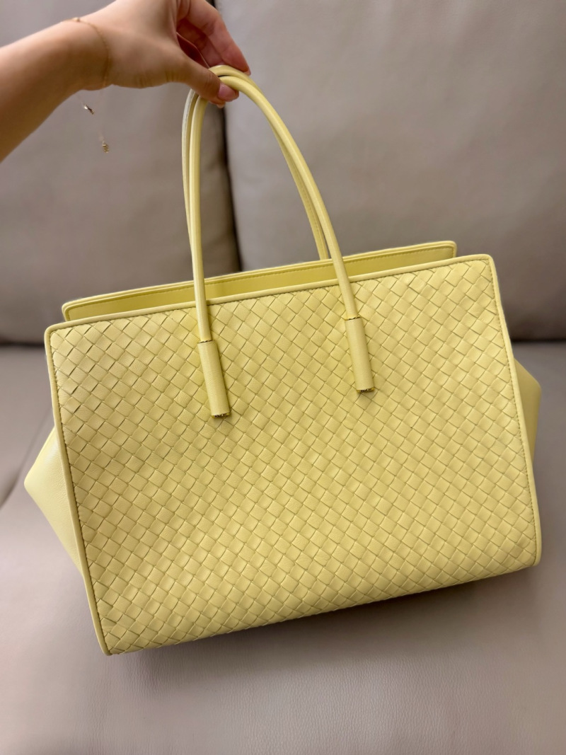 Сумка Bottega Veneta в плетении