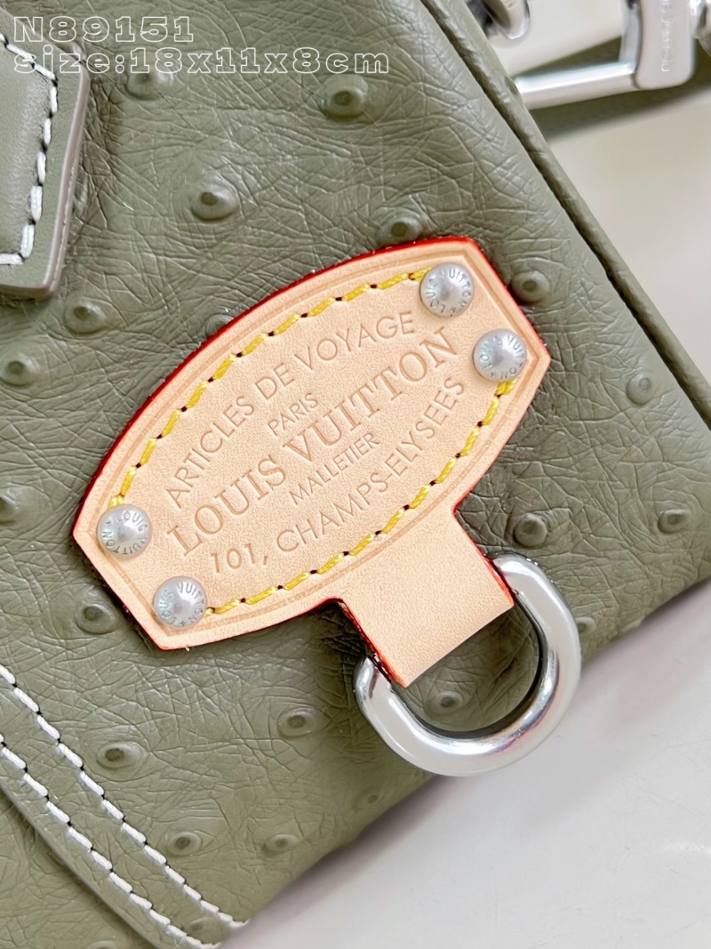 Сумка Speedy Bandoulière 18 оливкового цвета Louis Vuitton
