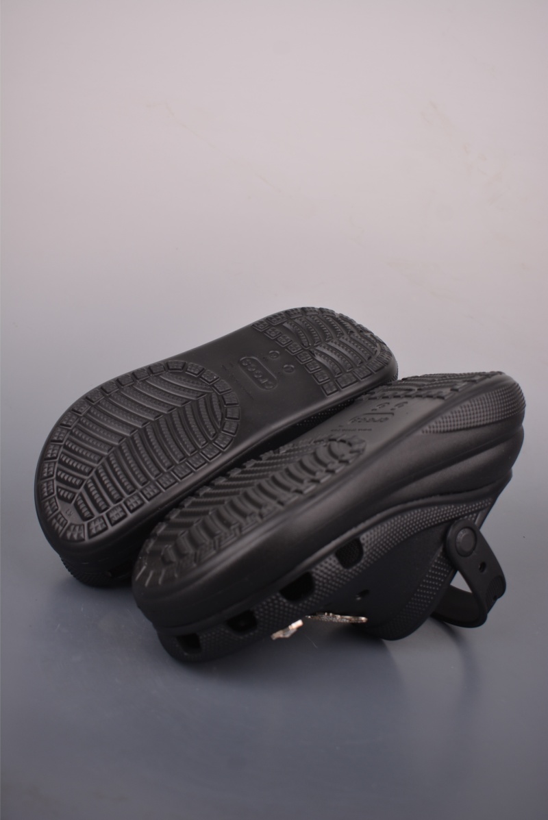 Шлёпанцы Crocs