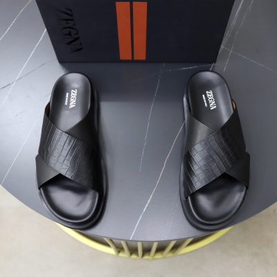 Шлепанцы Zegna черного цвета