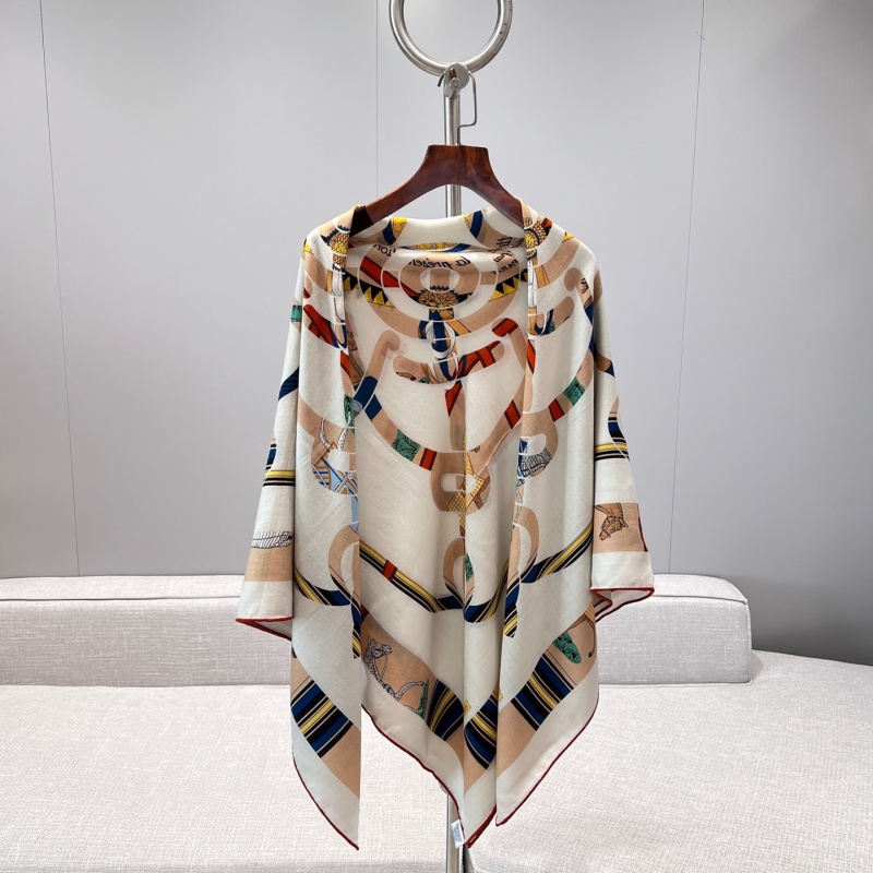 Шелковый кашемировый платок Hermes 136x137 см Hermès