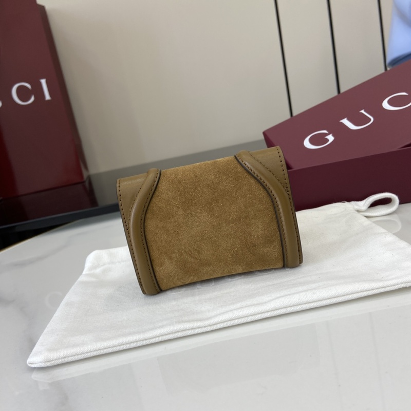 Кожаный кошелёк Gucci с логотипом