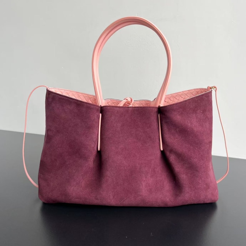 Шоппер Bottega Veneta с плетеным узором Intrecciato