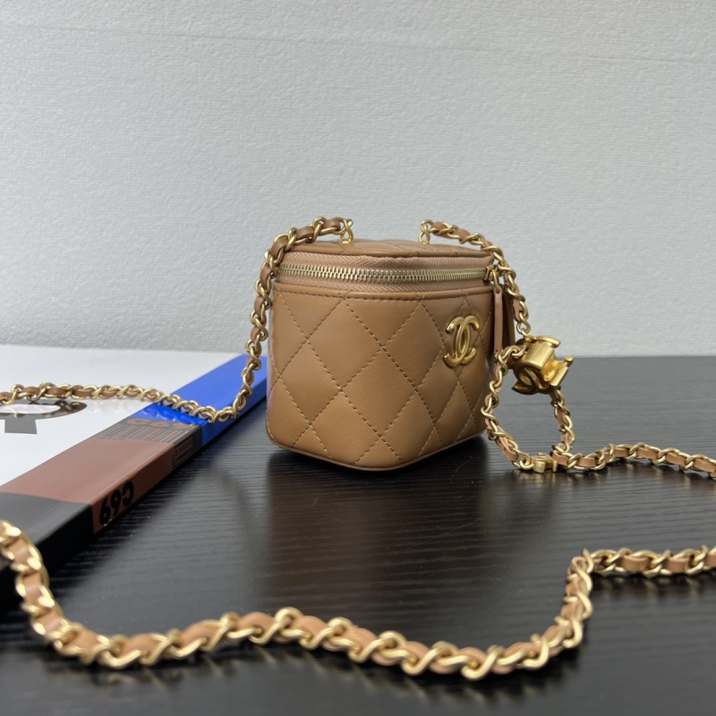 Сумка-косметичка Chanel