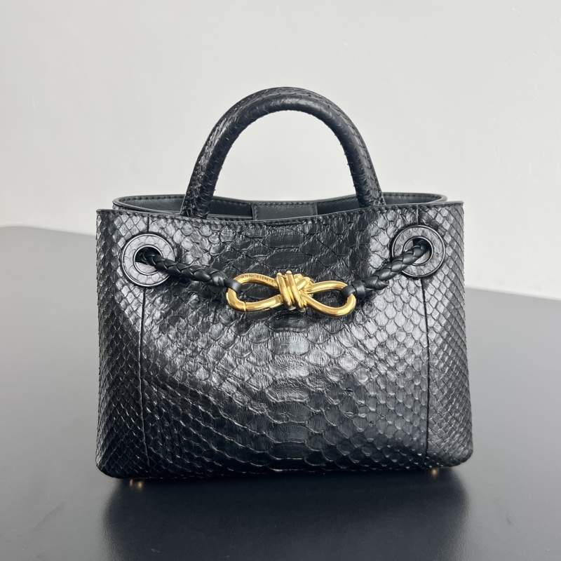 Сумка Bottega Veneta Andiamo