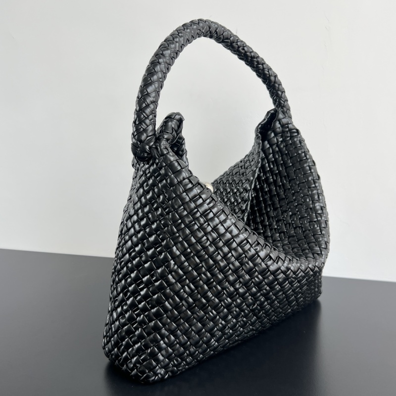 Плетеная сумка Bottega Veneta Tosca черный