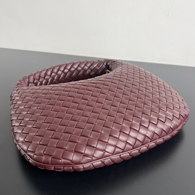 Сумка Bottega Veneta из тисненой кожи