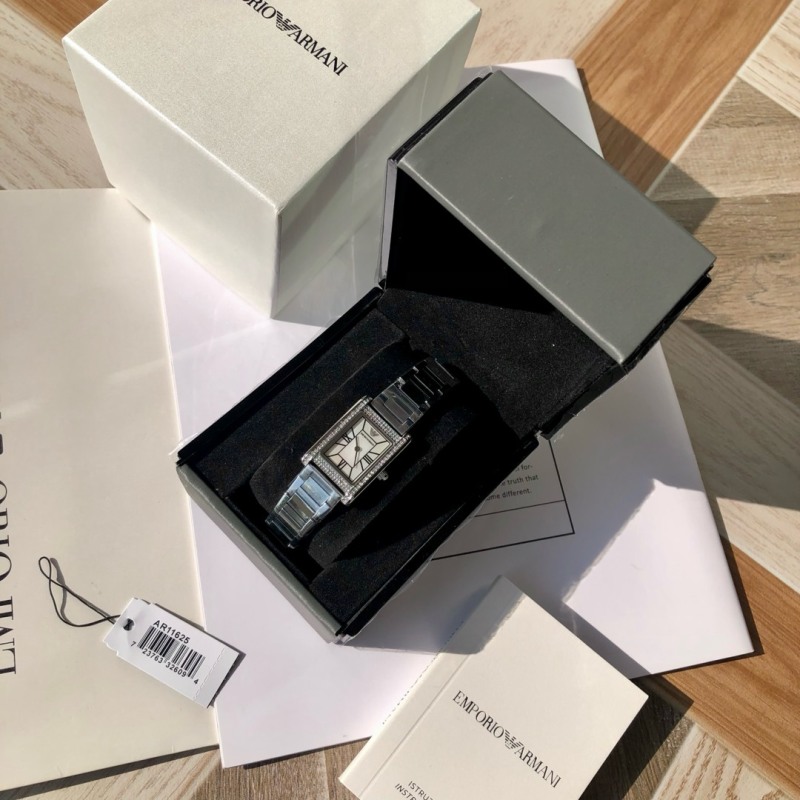 Часы Armani