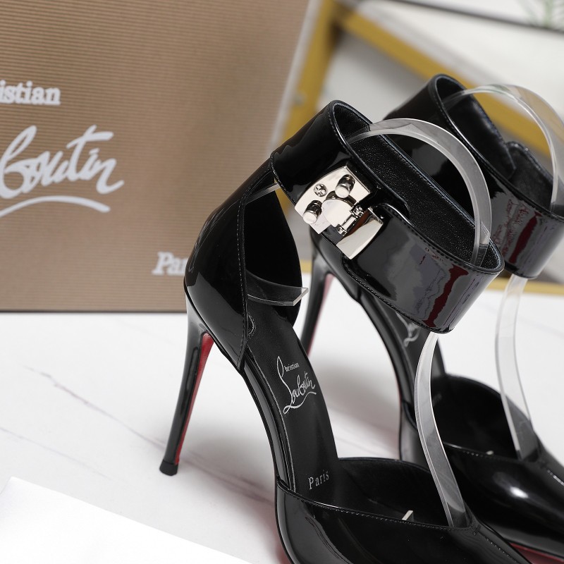 Женские черные лаковые сандалии на шпильке с красным подошвой Christian Louboutin