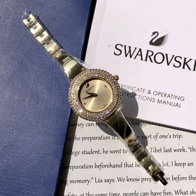 Часы Swarovski