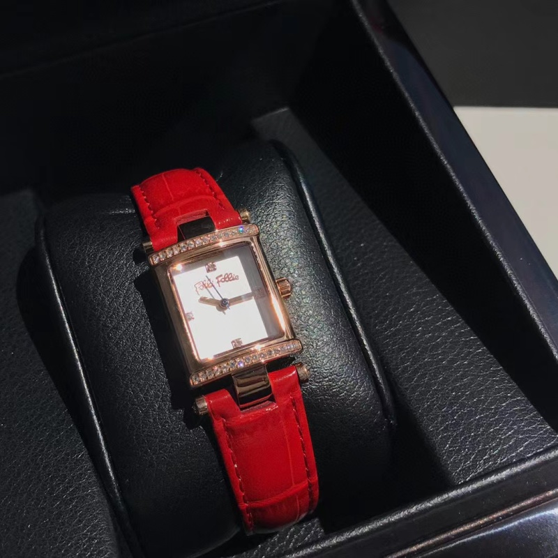 Часы Swarovski