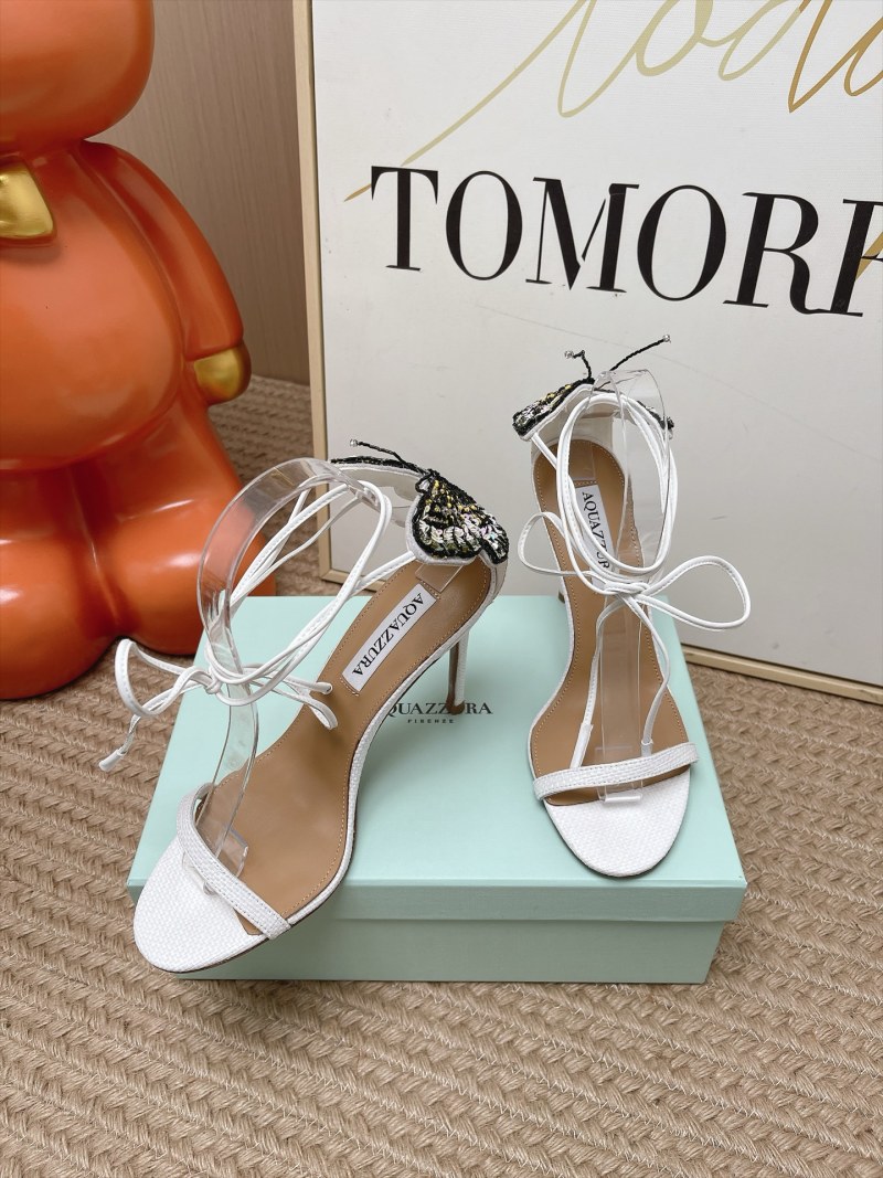 Женские сандалии Aquazzura с кристаллами белого цвета
