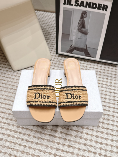 Шлепанцы Dior с плетеным ремешком