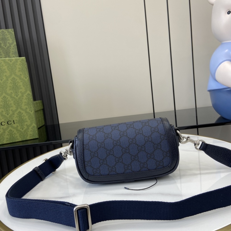 Сумка Gucci с монограммой и ремнем