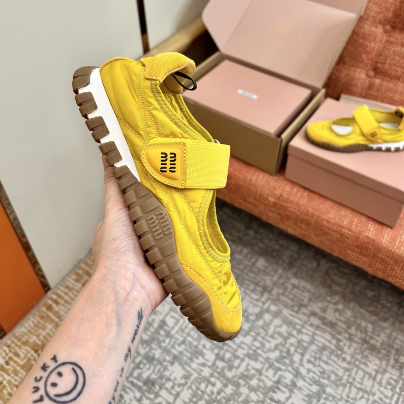 Молодёжные кроссовки Miu Miu