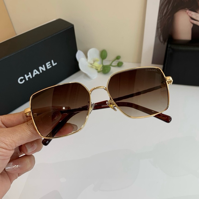 Чanel Солнцезащитные очки квадратные, золотые Chanel