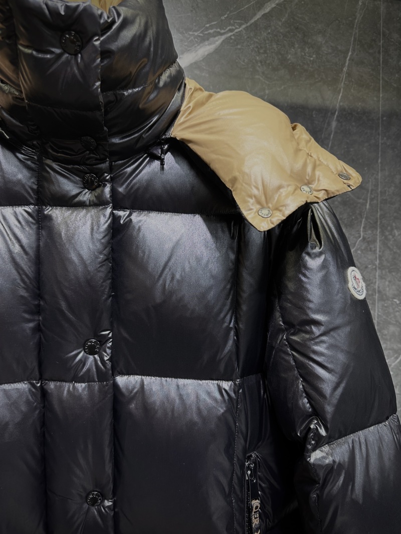 Пуховик Moncler