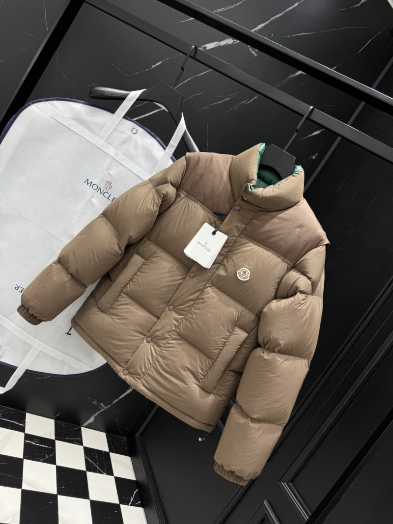 Пуховик Moncler