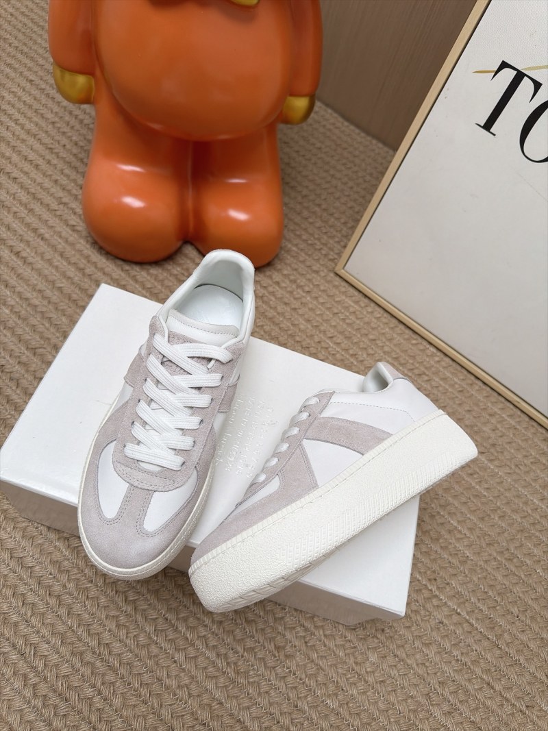 Женские кроссовки Maison Margiela MM6