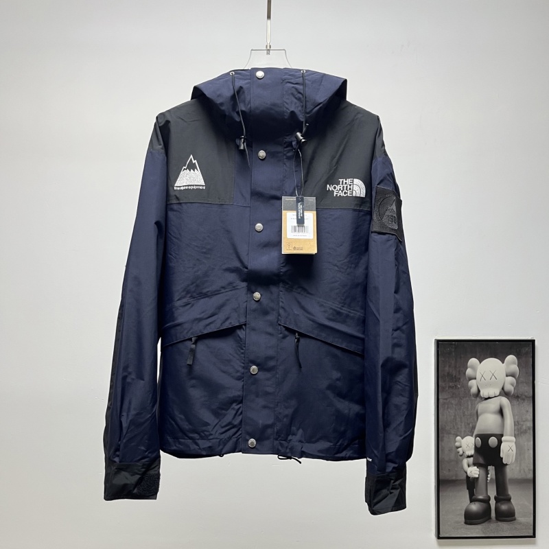 Ветровка The North Face 1986 с капюшоном