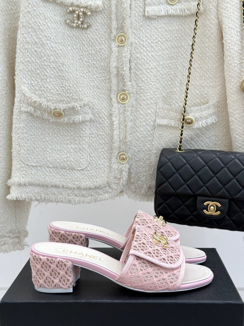Женские мюли с плетеным верхом и золотым замком Chanel