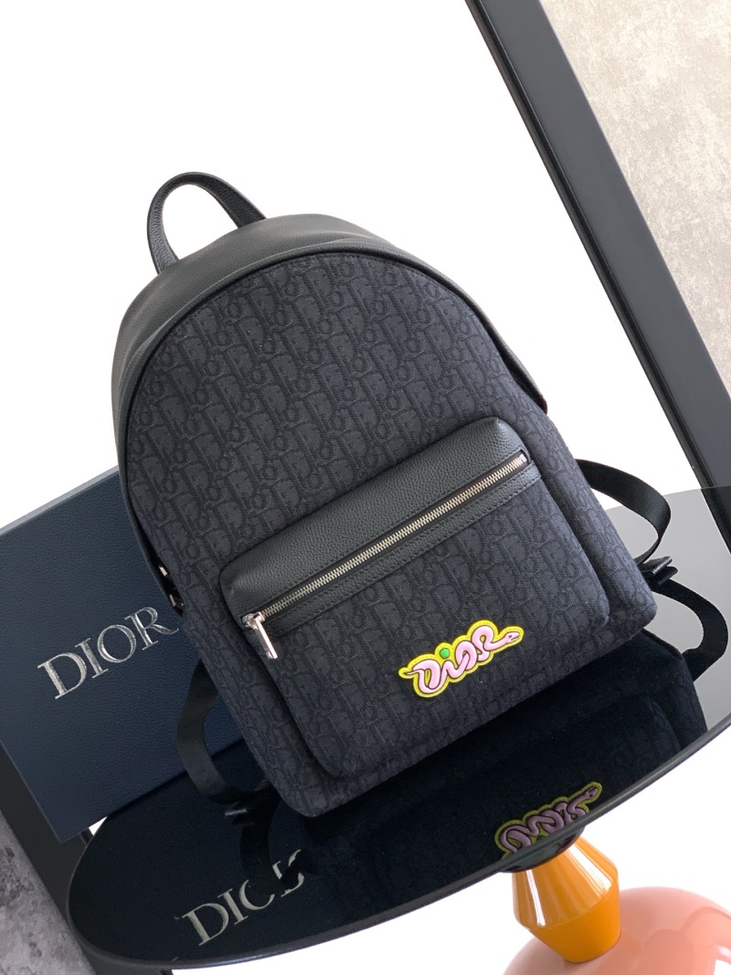 Мини-рюкзак Dior с монограммой и нашивкой