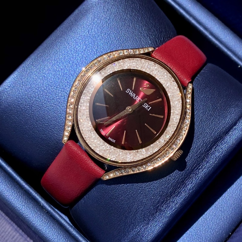 Часы Swarovski