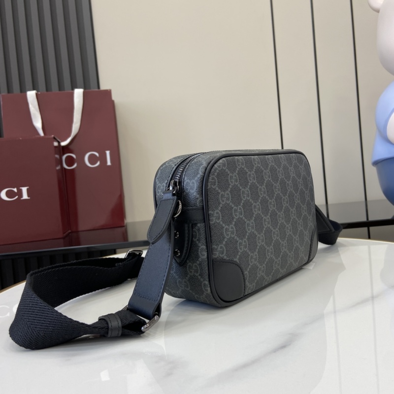Сумка Gucci с монограммой