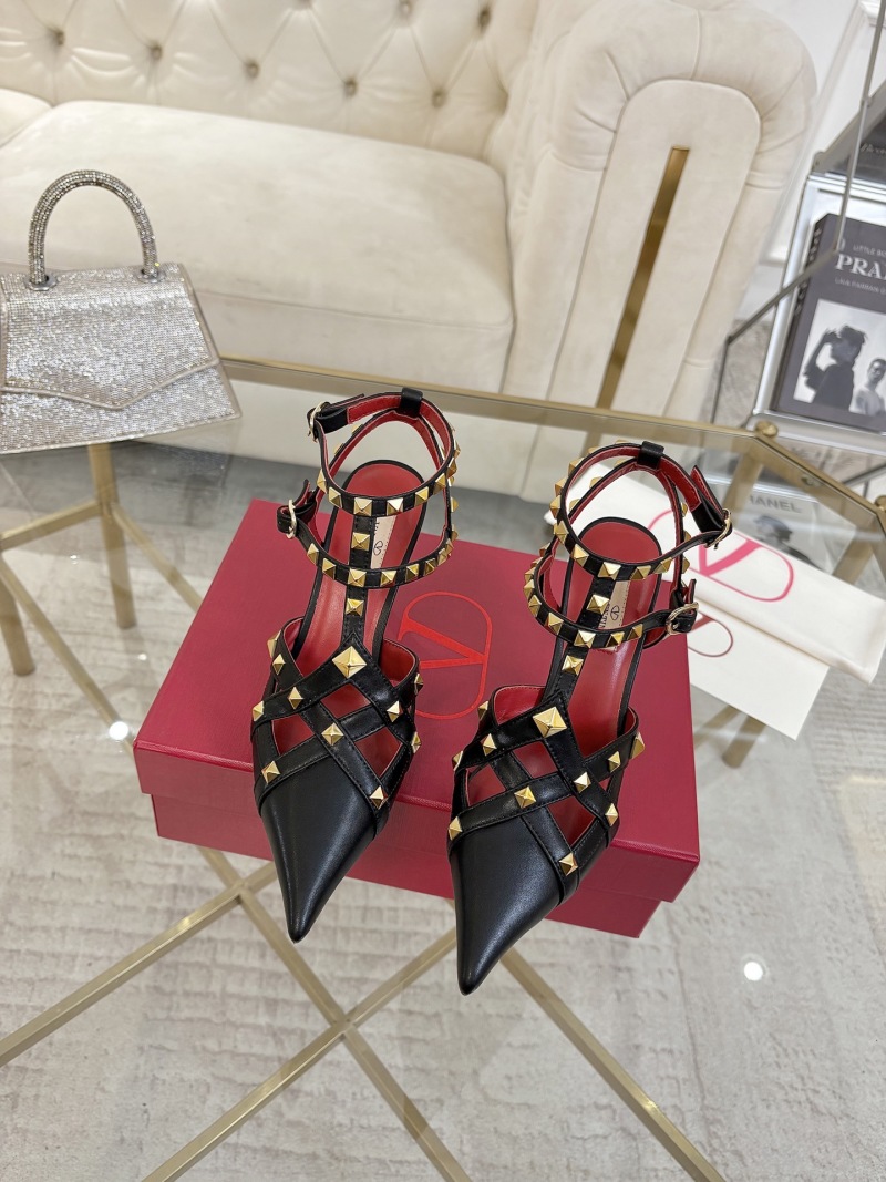 Туфли Valentino с заклепками Valentino Garavani