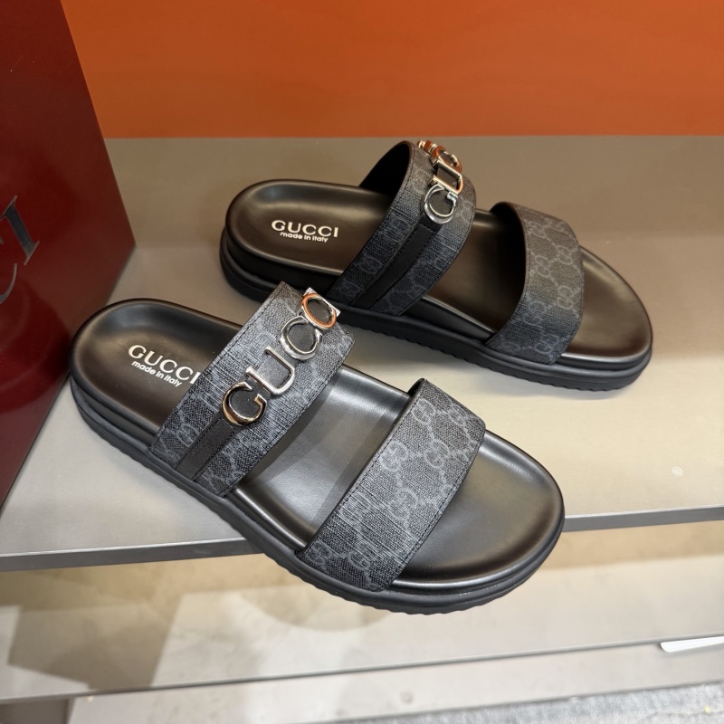 Мужские слипоны Gucci с логотипом