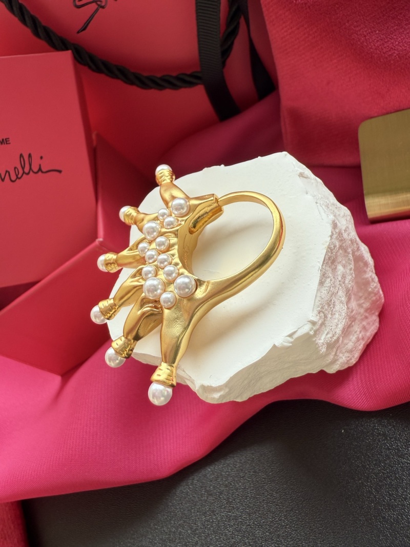 Кольцо Schiaparelli