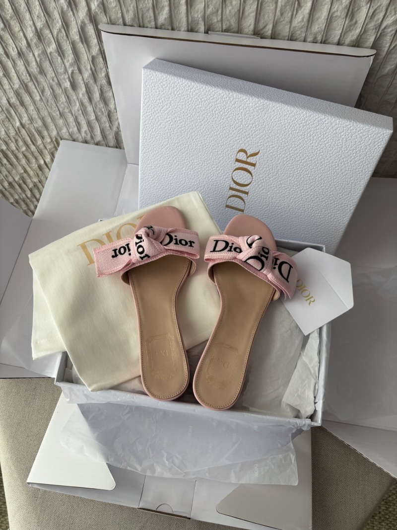 Женские сабо Dior розовые с вышивкой