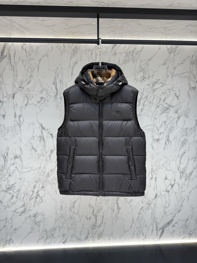 Жилеты Burberry