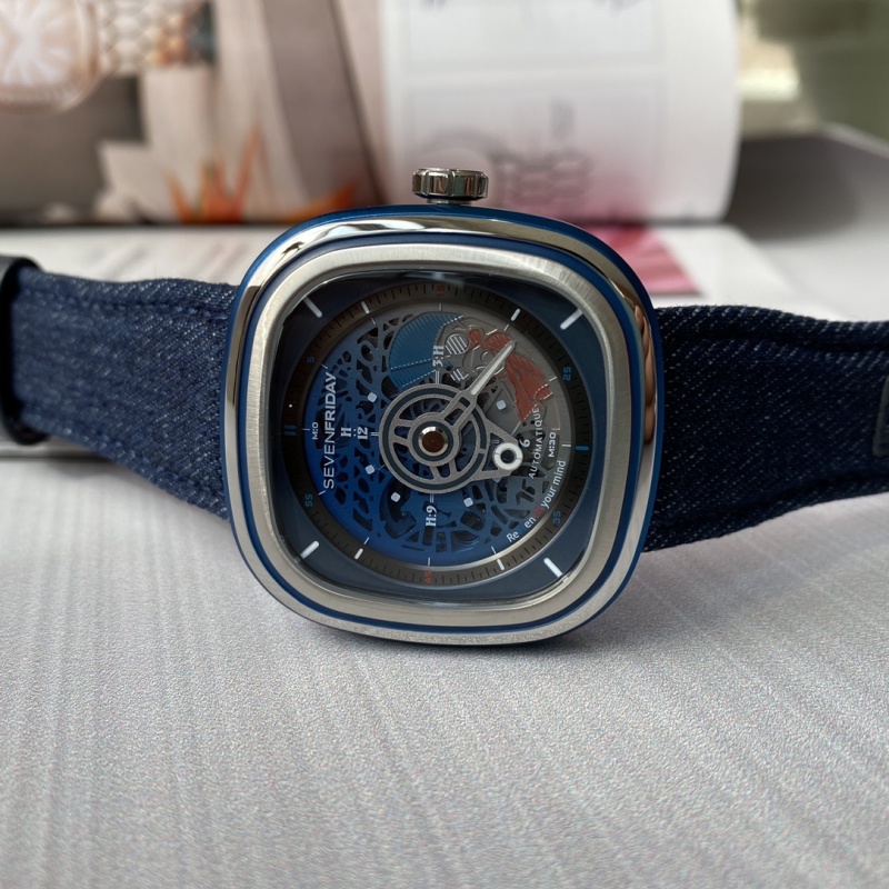 Часы SevenFriday