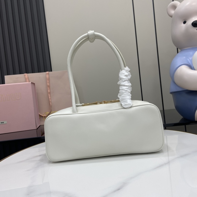 Сумка Miu Miu белая с замком и ручкой