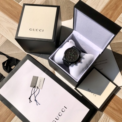Часы Gucci
