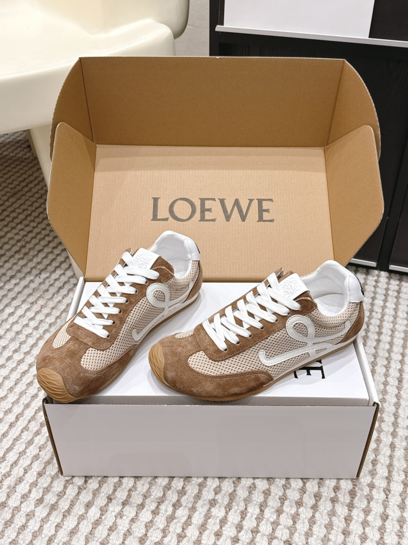 Кеды Loewe Ballet Runner 2.0 с замшей и сеткой