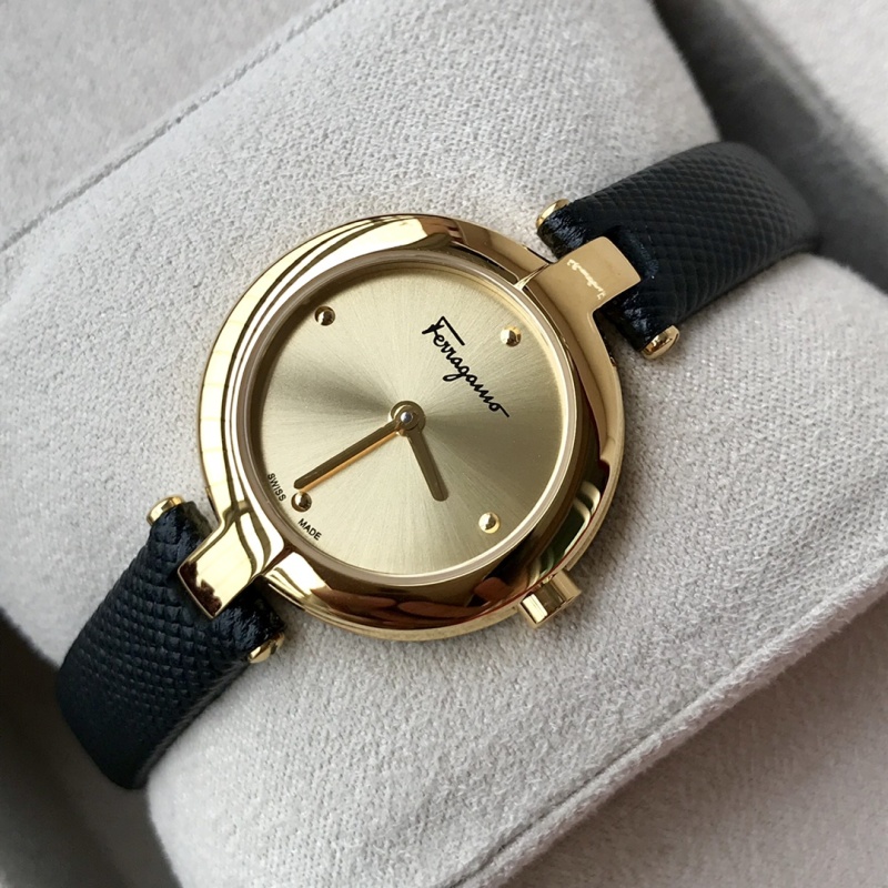 Часы Ferragamo