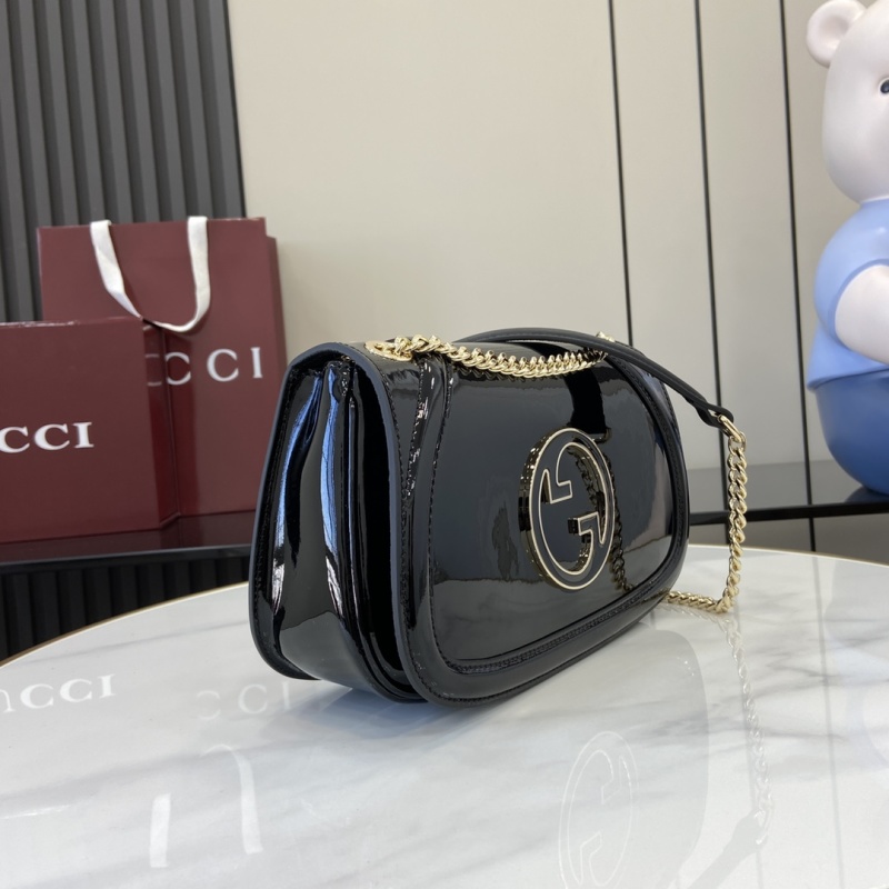 Черная лакированная сумка Gucci с цепочкой