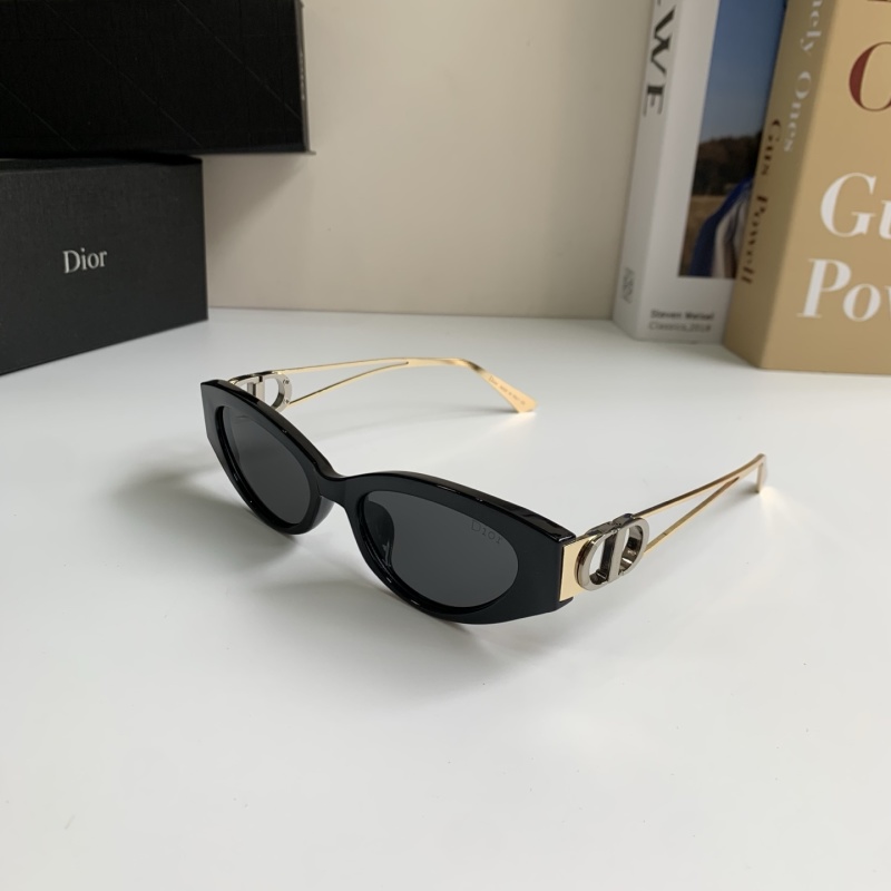 Солнцезащитные очки Dior черный цвет