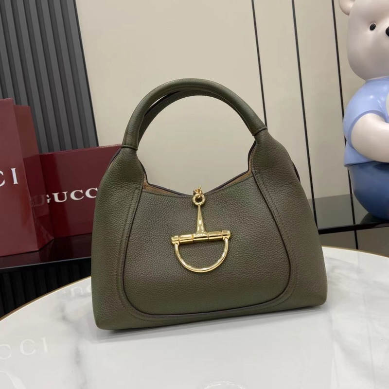 Сумка Gucci с металлической фурнитурой