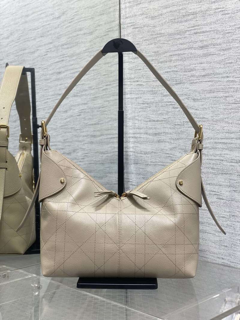 Сумка Dior бежевая стеганая кожа