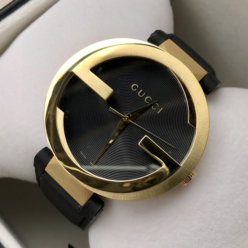 Часы Gucci