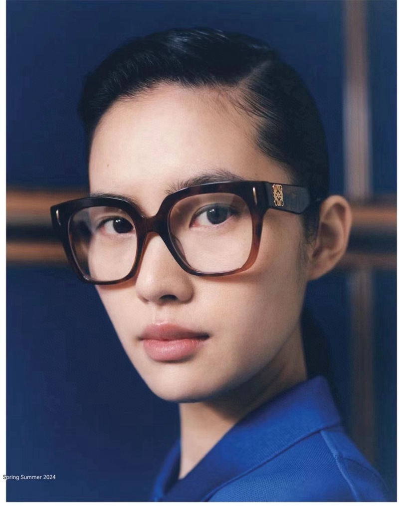 Очки Loewe модель LW50069I