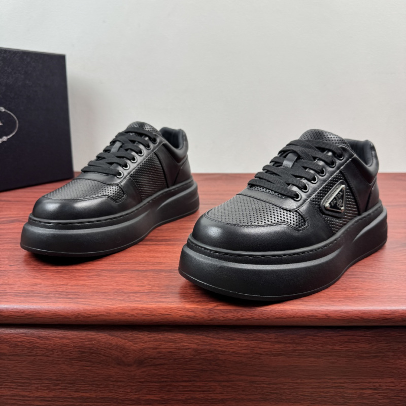 Мужские кроссовки Prada