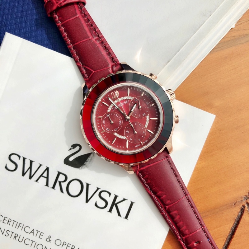 Часы Swarovski