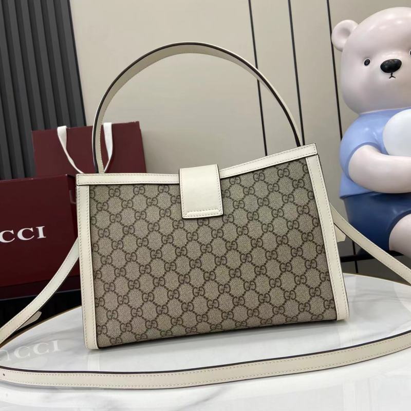 Сумка Gucci с монограммой и замком