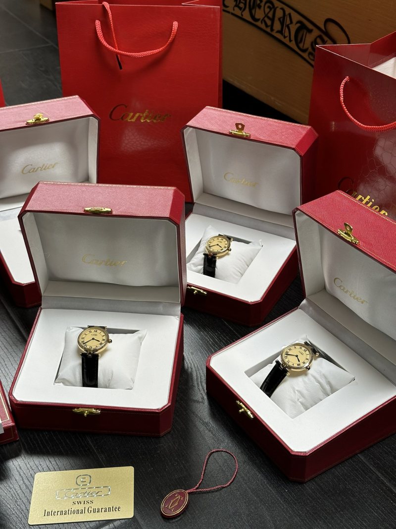 Часы Cartier